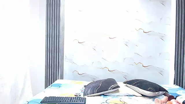 Snapshot of Liaa_cams chatting on 30, 5, 2026 Liaa cams online show from 30, 5, 2026