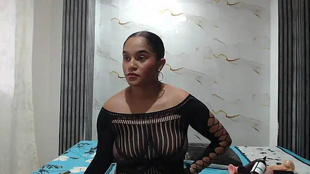 Snapshot of Liaa_cams chatting on 10, 6, 2026 Liaa cams online show from 10, 6, 2026