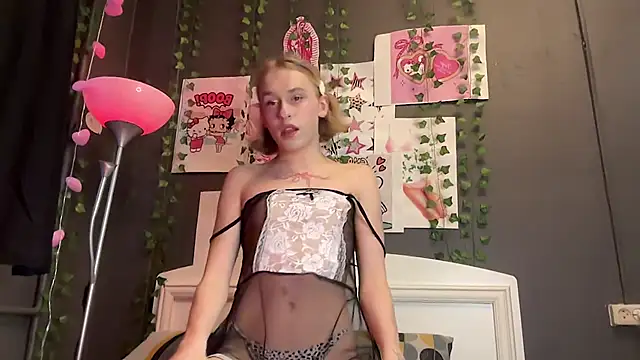 Miss Amy00 online show from 10, 6, 2026