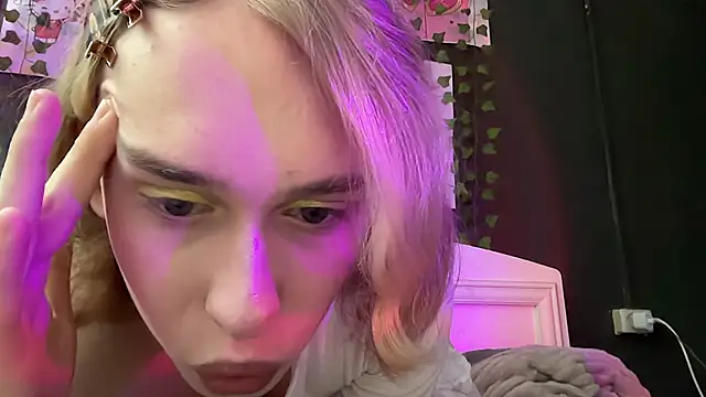 Miss Amy00 online show from 19, 6, 2026