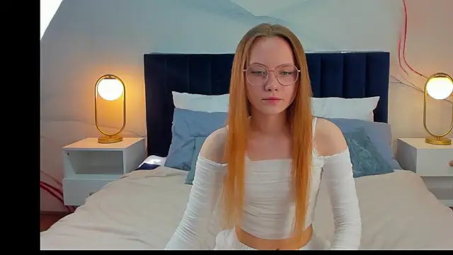 FloraLarsson online show from 28, 5, 2026