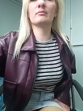 Snapshot of MartaHaze chatting on 30, 5, 2026 MartaHaze online show from 30, 5, 2026