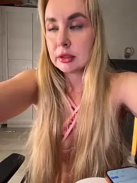 Kitty-Kelsi online show from 25, 5, 2026