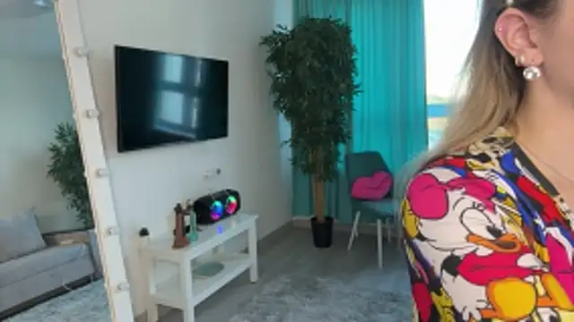 Victoria Jess online show from 25, 5, 2026