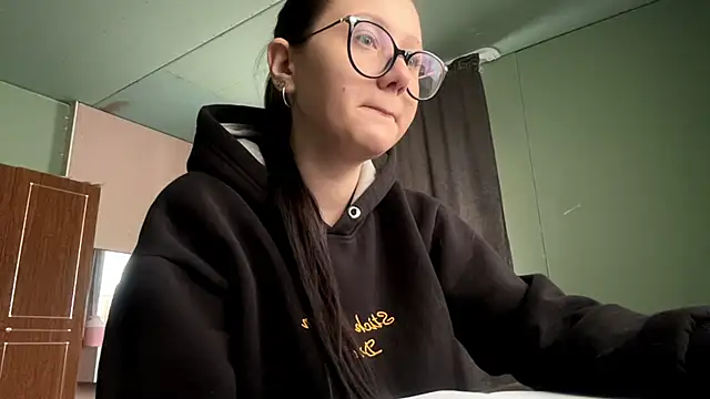 AdelleBaggenstoss online show from 1, 5, 2026