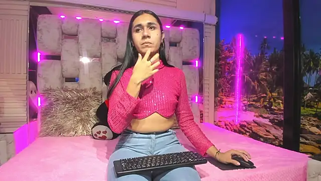 MahiaraHot online show from 14, 7, 2026