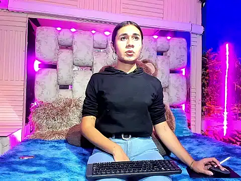 MahiaraHot online show from 24, 6, 2026