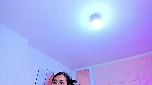 MahiaraHot online show from 7, 7, 2026