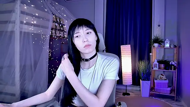 SeraphineSparda online show from 16, 6, 2026