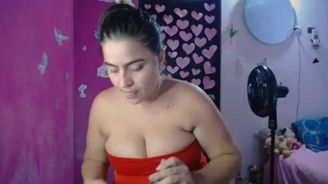 Kiara tits online show from 31, 5, 2026