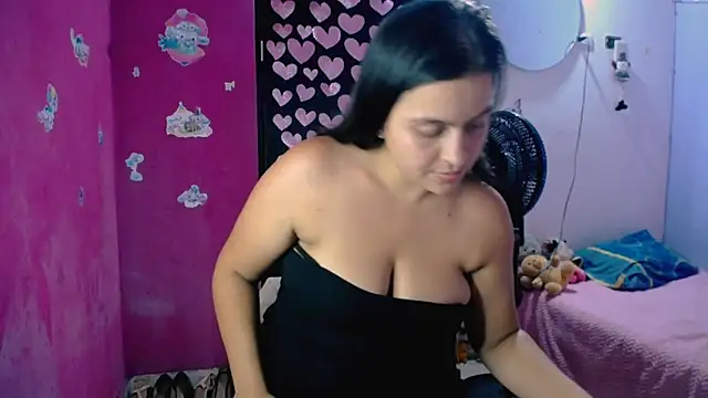 Kiara tits online show from 29, 5, 2026