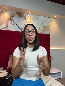 Serena Velvett online show from 25, 5, 2026