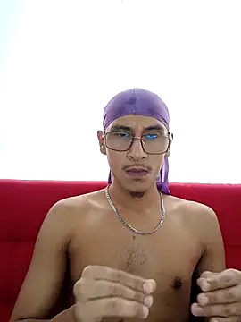 Lil black009 online show from 25, 5, 2026
