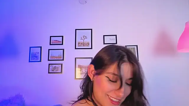 Kendaall sweet online show from 11, 7, 2026