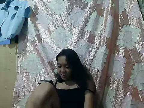 Yours AsianPinayGirl18 online show from 28, 5, 2026