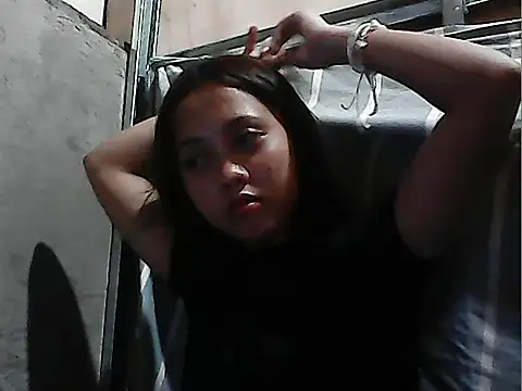 Yours AsianPinayGirl18 online show from 1, 7, 2026