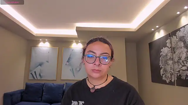LoiseHarper online show from 10, 5, 2026