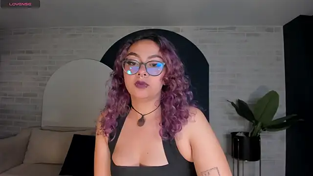 LoiseHarper online show from 6, 5, 2026