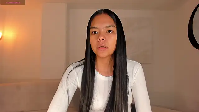 SaphiraJames online show from 25, 6, 2026
