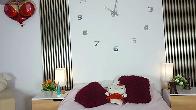 Juliette Doll  online show from 30, 6, 2026