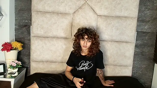 Divine      online show from 16, 6, 2026
