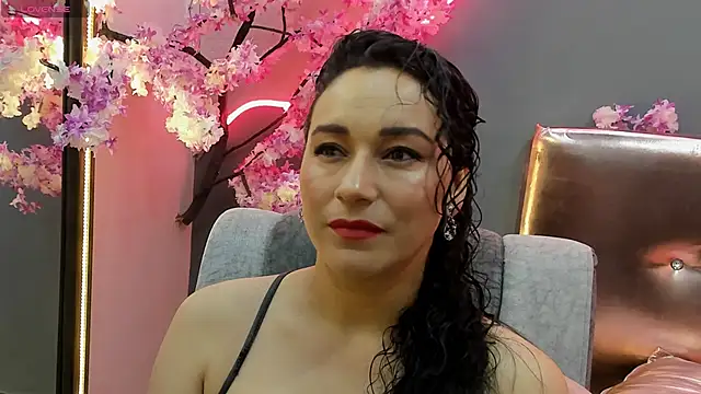 Snapshot of Elizabeth_bennett chatting on 22, 6, 2026 Elizabeth bennett online show from 22, 6, 2026