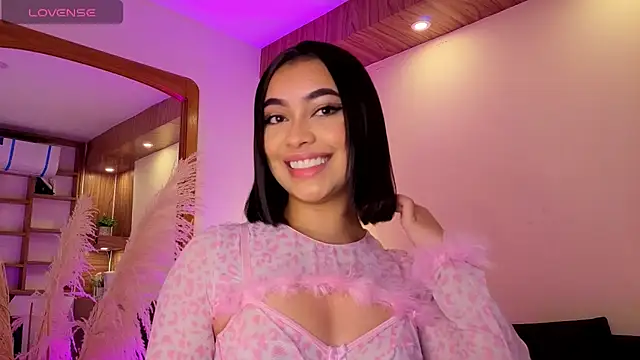 Chloe monroee online show from 9, 5, 2026