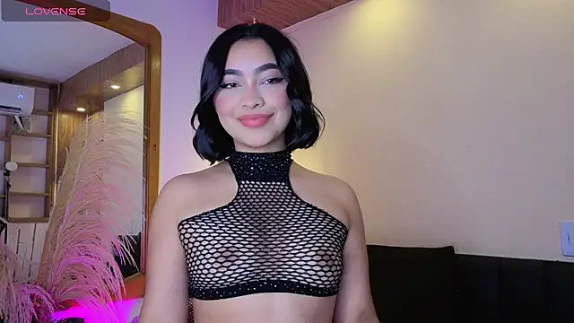 Chloe monroee online show from 5, 6, 2026
