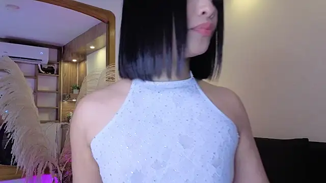 Chloe monroee online show from 12, 6, 2026
