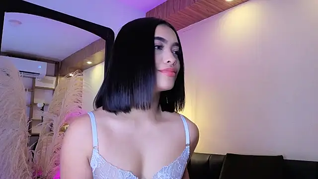 Chloe monroee online show from 25, 6, 2026
