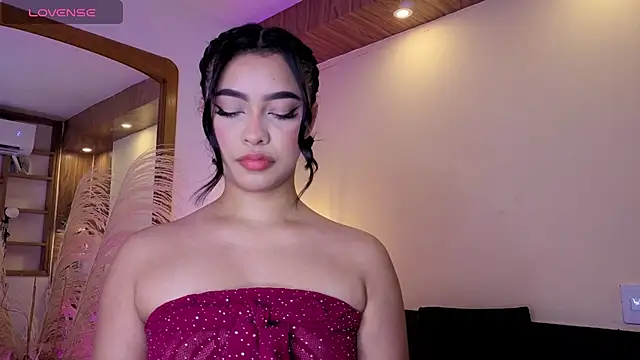 Chloe monroee online show from 6, 6, 2026