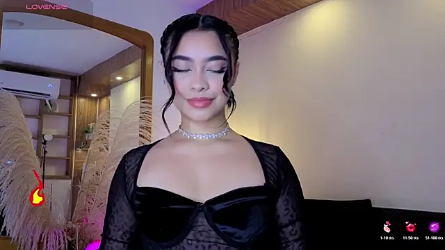 Chloe monroee online show from 7, 6, 2026