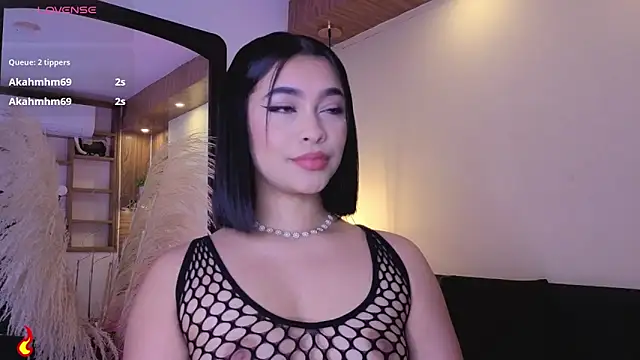 Chloe monroee online show from 15, 6, 2026