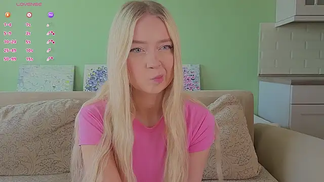 Chanelbayerr online show from 11, 5, 2026