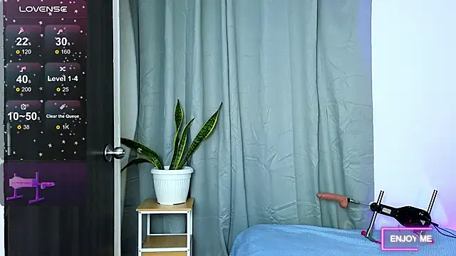 megangil  online show from 12, 5, 2026