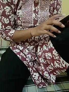 Snapshot of Seema_yadav01 chatting on 25, 6, 2026 Seema yadav01 online show from 25, 6, 2026