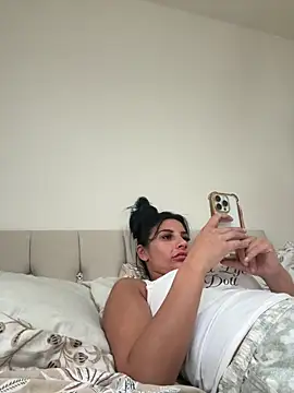 Miss juicybabes online show from 16, 6, 2026