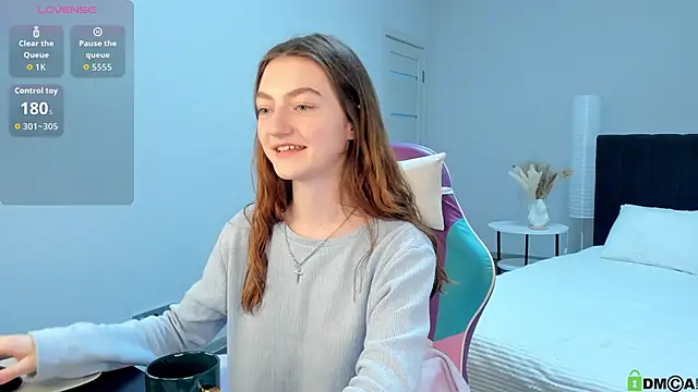 Valenora1 online show from 2, 6, 2026