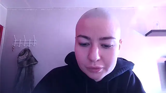 Julia Bright online show from 2, 5, 2026