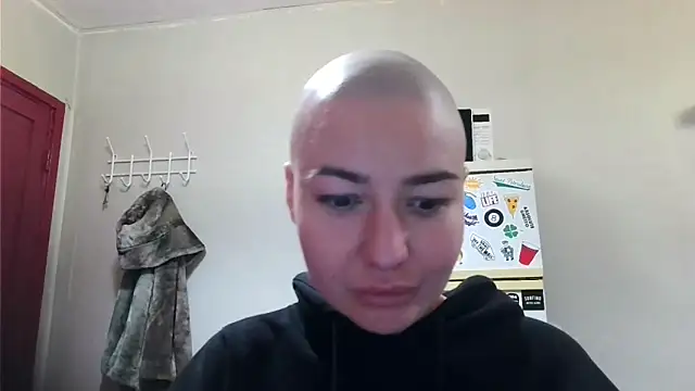 Julia Bright online show from 30, 4, 2026