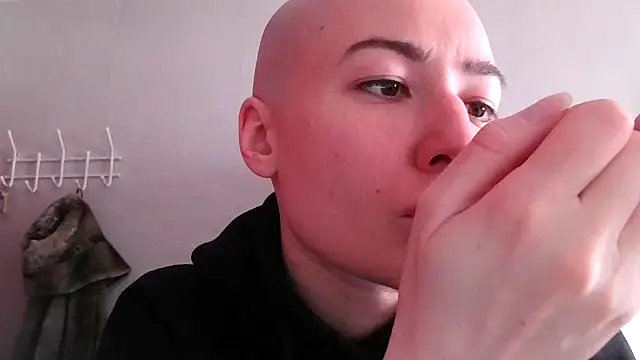 Julia Bright online show from 3, 5, 2026