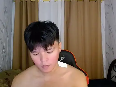 yourhotasiandoms online show from 15, 7, 2026