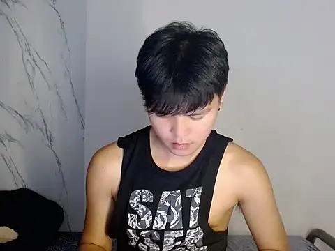 yourhotasiandoms online show from 6, 8, 2026