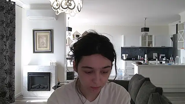 cute lilia online show from 8, 5, 2026