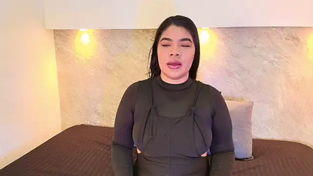 Emma  becket1 online show from 15, 5, 2026