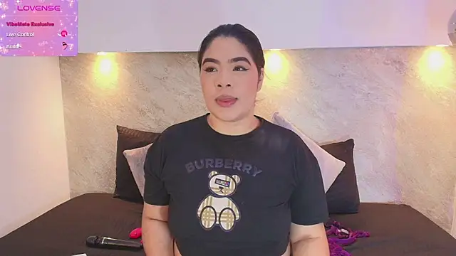 Emma  becket1 online show from 21, 6, 2026