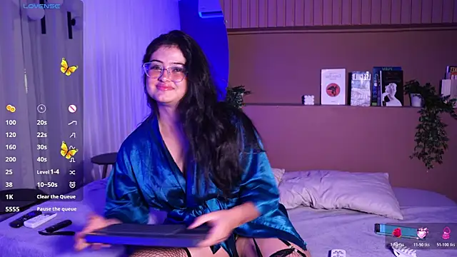 Snapshot of Madison_Flame chatting on 1, 7, 2026 Madison Flame online show from 1, 7, 2026