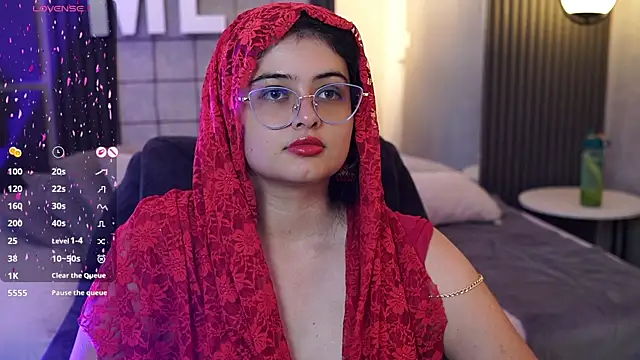 Snapshot of Madison_Flame chatting on 8, 7, 2026 Madison Flame online show from 8, 7, 2026