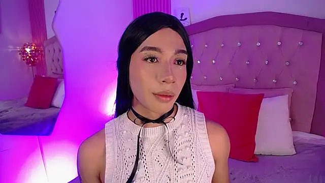 Khloe Dangel online show from 8, 5, 2026