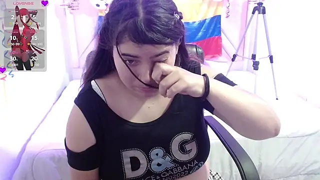 Laurha  online show from 15, 6, 2026
